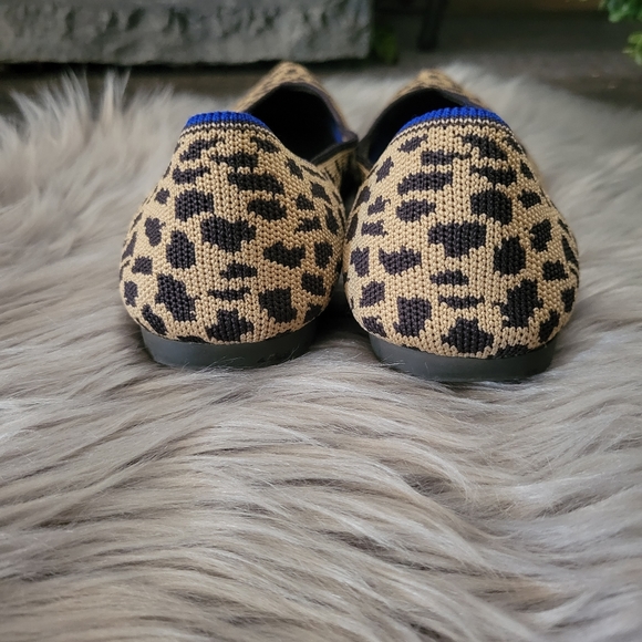 Rothys The Point Retired Leopard Flats Womens Size 8.5 - Picture 6 of 15